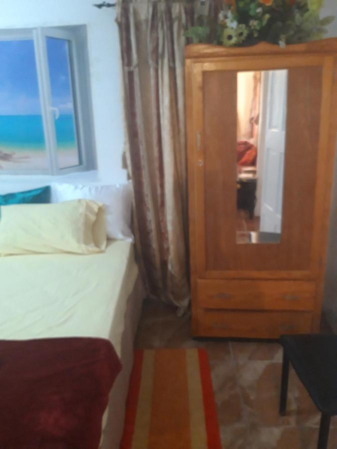 Tranquil Guest House Buccoo Exteriér fotografie